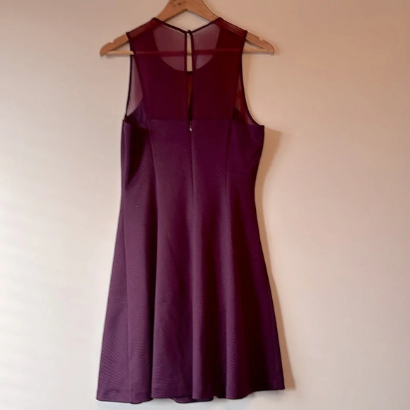 GUESS Fit & Flare Scuba Dress - Picture 2 of 6